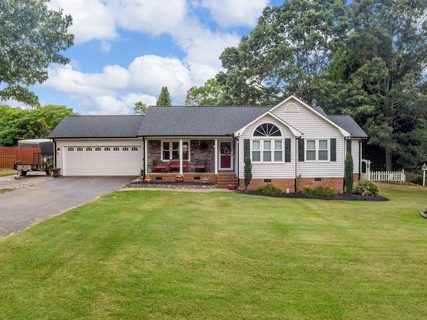 469 Cresthaven Drive sold home in Tyler Oaks, Boiling Springs, SC