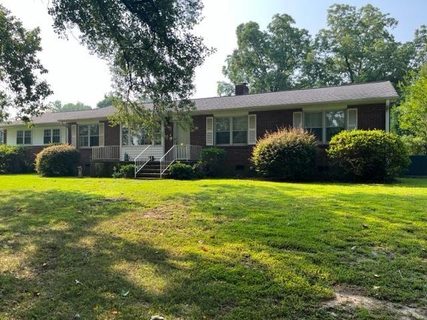 219 Arrowhead Circle