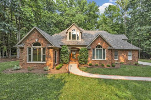 407 Black Oak Court
