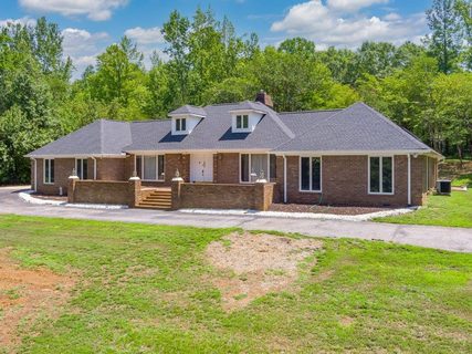 202 Woodlake Drive sold home in Woodlake, Spartanburg, SC