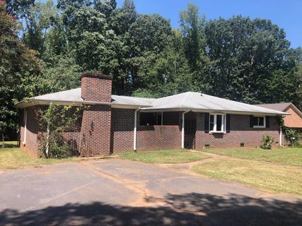 107 Forest Drive