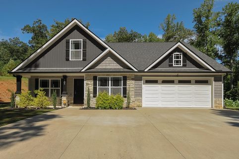 331 N Fredrick Way
