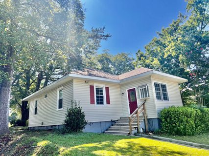 6 Upland Street