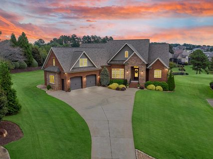 113 Blackmoor Court