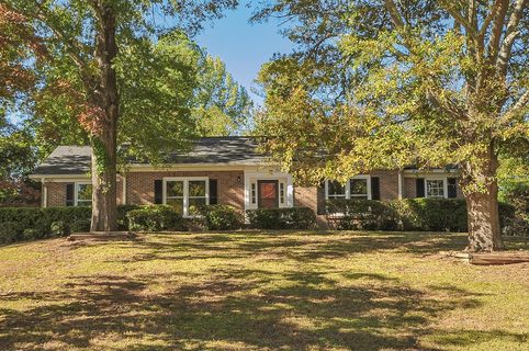 800 Thackston Drive