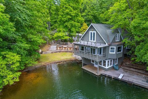 2000 W Lakeshore Drive