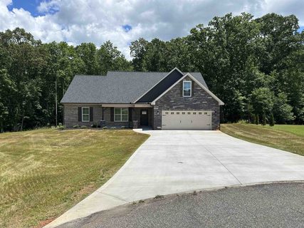 229 Cobblestone Crossing sold home in The Crossing at Cherokee National, Gaffney, SC