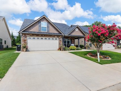 407 Pierview Way