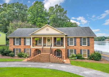 216 Winfield Drive