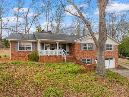 220 Beechwood Drive