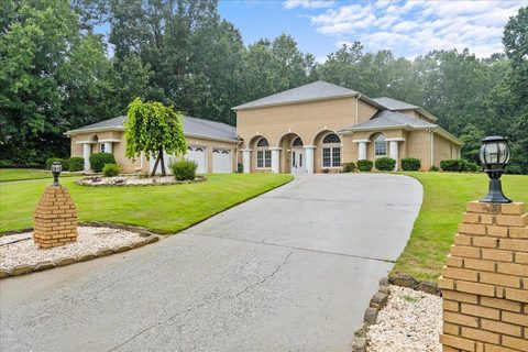 444 S Oakley Lane