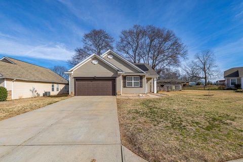 333 Stonewood Crossing Drive sold home in Stonewood Crossing, Boiling Springs, SC