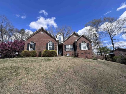 631 Heathrow Ct