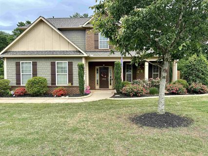 152 Sapphire Pointe Drive