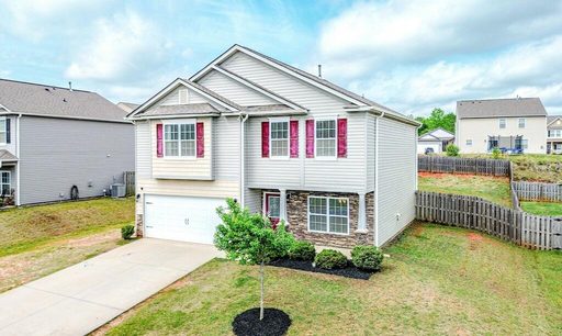 559 Falls Cottage Run sold home in Clairmont Estates, Boiling Springs, SC
