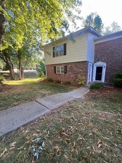 1 Summercreek Drive