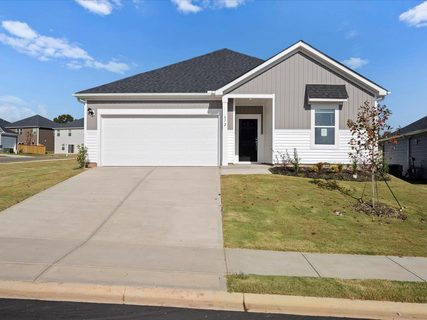 672 Orsman Trail