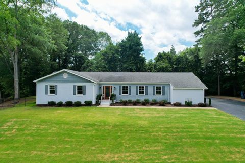 2 Sycamore Court