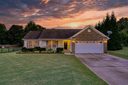 427 Gibbs Village Lane sold home in Wellford, SC