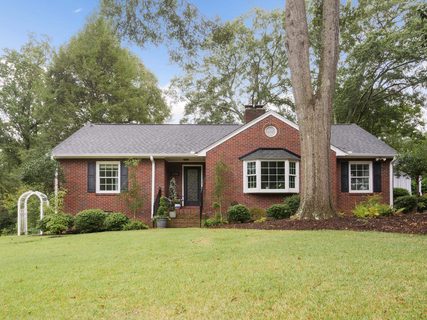 1296 Brentwood Drive