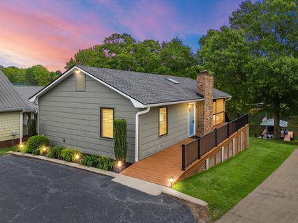 700 Brown Arrow Circle sold home in Lake Bowen, Inman, SC