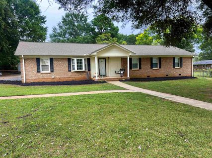 2 Green Acres sold home in Green Acres, Boiling Springs, SC