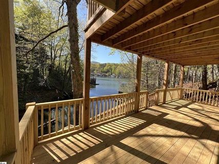 1040 E Lakeshore Drive