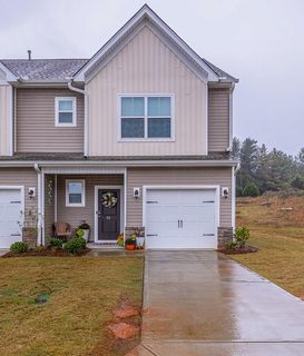 33 Apricot Lane
