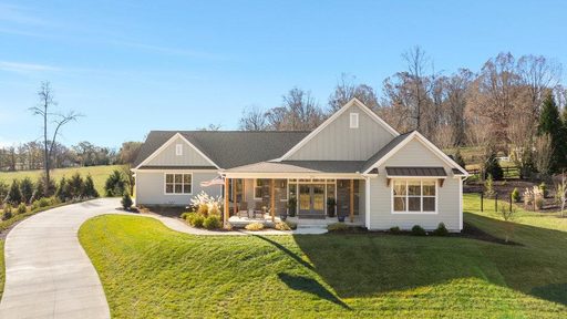 212 Lord Byron Lane