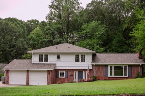 144 Romaine Drive