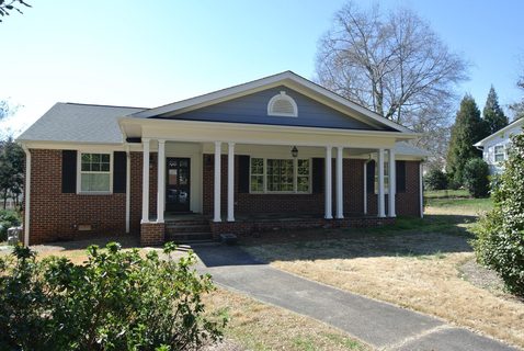 142 Eastwood Circle