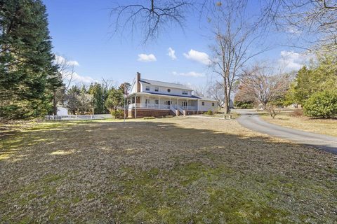 107 Asbury Drive sold home in Wesley Heights, Landrum, SC