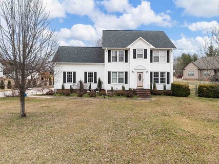 310 Shallowford Drive sold home in Shallowford, Boiling Springs, SC