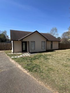 3 Brookstone Court