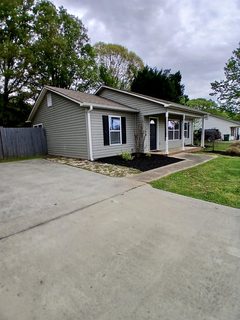 129 Belle Flower Court sold home in Oakmont, Spartanburg, SC