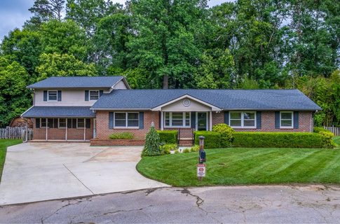 2250 Hickory Drive sold home in Ben Avon, Spartanburg, SC