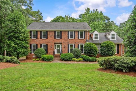 805 Laurel Bluff