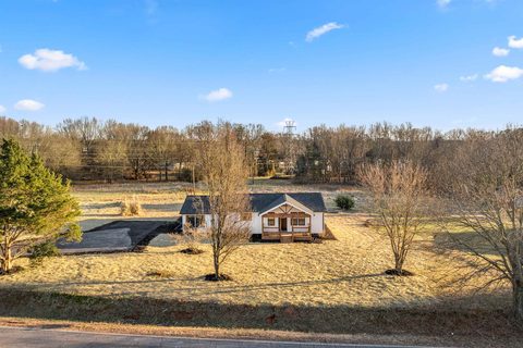 1661 Belcher Road sold home in Meadowbrook, Inman, SC