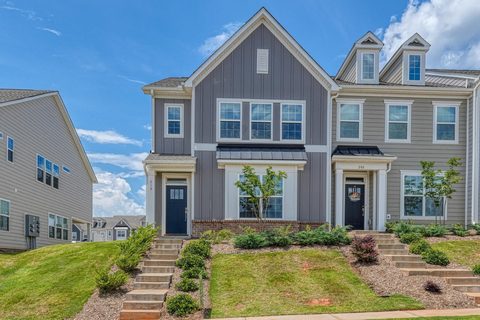 210 Wakelon Drive sold townhome in O'Neal Village, Greer, SC
