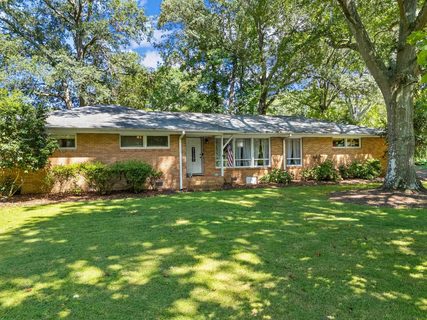 126 Spring Valley Drive sold home in Shoreswood, Spartanburg, SC