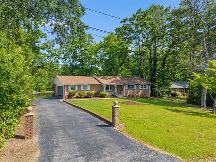 307 Pine Lake Court sold home in Pine Lake, Spartanburg, SC