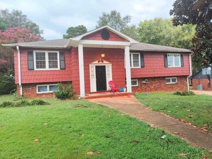 4451 Grissom Road sold home in Oak Forest, Spartanburg, SC
