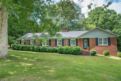 201 Sharon Drive sold home in Maxwell Hills, Spartanburg, SC