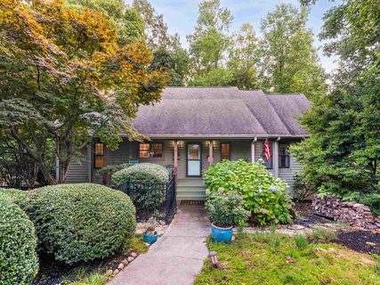 3 Rocky Gap Court sold home in Cliffs Glassy, Landrum, SC