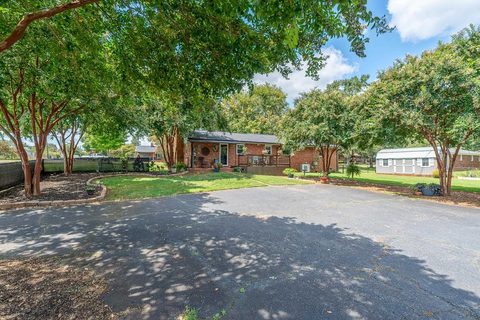 124 Venus Street sold home in Rainbow Acres, Inman, SC