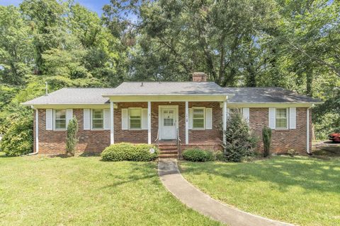 196 Ellington Drive sold home in Vanderbilt Hill, Spartanburg, SC