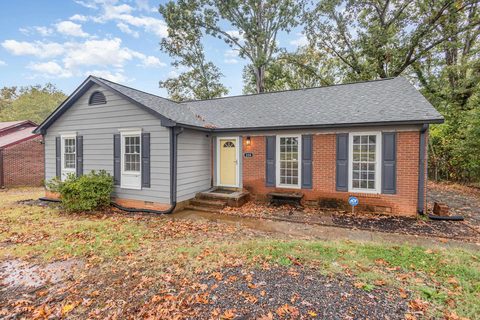 220 Willow Oaks Drive sold home in Summerhill, Spartanburg, SC