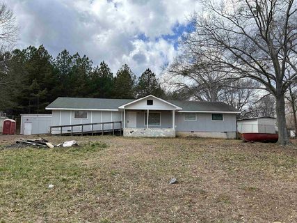 100 Clary Drive active commercial property in Rolling Green, Spartanburg, SC