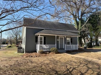 456 N Fairview