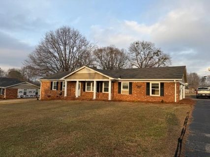 18 Annandale Drive sold home in Green Acres, Boiling Springs, SC